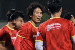 HLV U23 Việt Nam thay đổi nhân sự vào phút chót
