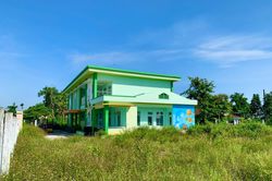 Ngôi trường hàng tỉ đồng 3 năm vẫn 'cửa đóng then cài'