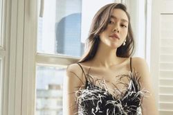Á hậu Tường San khoe khéo vẻ quyến rũ với đầm dự tiệc mùa Hè