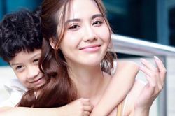 Con trai đời thực của Vân Trang (Phan Minh Huyền) 'Thương ngày nắng về' làm lu mờ mẹ