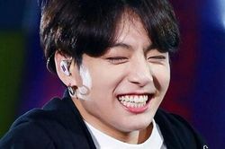 Lý do Jungkook BTS xóa toàn bộ bài đăng trên Instagram