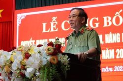 Hơn 1.000 CBCS Công an TP Đà Nẵng được thăng cấp bậc hàm, nâng bậc lương