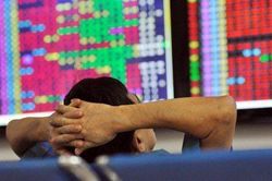 Cổ phiếu lớn đồng loạt giảm, khối ngoại gia tăng bán ròng
