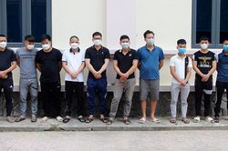 Phá đường dây mua bán 3.000 tài khoản ngân hàng để giao dịch cờ bạc