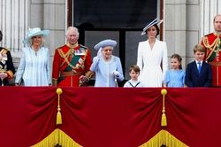 Nữ hoàng Elizabeth II kỷ niệm Đại lễ Bạch kim