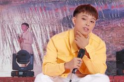Hồ Văn Cường hát chay không nhạc khi được yêu cầu, khán giả có còn phản ứng gay gắt về giọng hát?