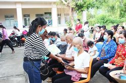 Ra quân Chiến dịch tuyên truyền chăm sóc sức khỏe sinh sản/kế hoạch hóa gia đình ở xã Núi Tô