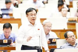Quốc hội thảo luận về thí điểm mô hình tổ chức hoạt động lao động, hướng nghiệp, dạy nghề cho phạm nhân ngoài trại giam