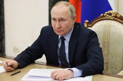 Ông Putin nói Nga không ngăn Ukraine xuất khẩu ngũ cốc