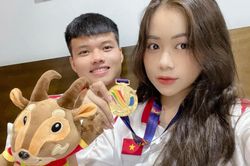 Bạn gái bằng tuổi của Văn Tùng