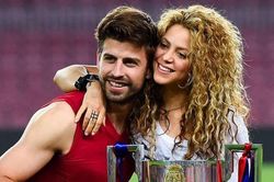 Cặp đôi đẹp nhất trong làng bóng đá thế giới, Pique và Shakira xác nhận chia tay