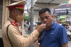 Người dân mong nâng cao mức độ xử phạt tình trạng tài xế 'ma men'