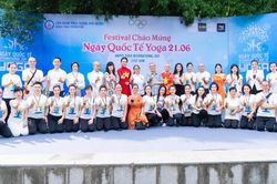 Hơn 1.000 người tham dự Festival Yoga Hà Nội