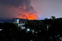 Bangladesh: Hỏa hoạn lớn sau vụ nổ rung chuyển, hơn 100 người thương vong
