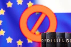EU 'miệt mài' với gói trừng phạt, Nga dự đoán lợi nhuận từ bán dầu mỏ