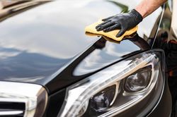 Giải pháp đơn giản giúp hạn chế trầy xước xe ô tô
