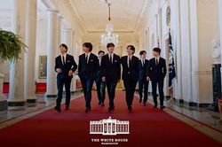 Lý do BTS chấp nhận lời mời tới Nhà Trắng gặp Tổng thống Mỹ Joe Biden