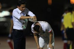 Kiatisuk gặp khó với HAGL