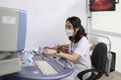 Phẫu thuật lấy 4 khối u xơ tử cung cho nữ bệnh nhân 30 tuổi