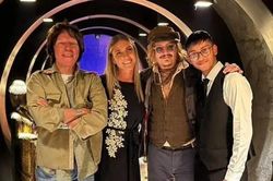 Johnny Depp chi 60.000 USD cho tiệc mừng thắng kiện