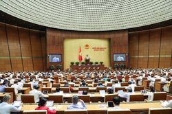 Quốc hội bãi nhiệm và phê chuẩn cách chức Bộ trưởng Bộ Y tế Nguyễn Thanh Long