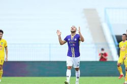 Ngoại binh rực sáng, Hà Nội đánh bại HAGL 4-2 ở cúp Tứ hùng