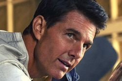 Tom Cruise giữ vững danh hiệu 'ông vua phòng vé Bắc Mỹ', thành tích phim khởi sắc hơn cả Doctor Strange 2