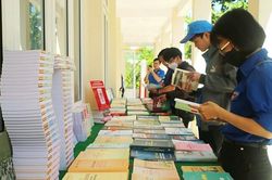 Triển lãm sách chuyên đề về biển và hải đảo Việt Nam