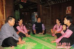 Người có uy tín ở bản Tà Số 1