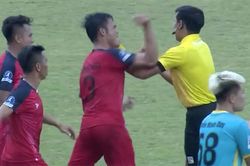 Cầu thủ hạng nhì đánh trọng tài bị lên án gay gắt