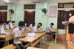 Nơi bảo quản vật dụng cá nhân của thí sinh phải cách phòng thi tối thiểu 25m
