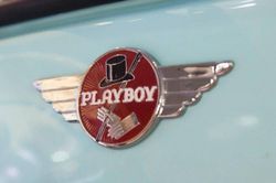 Mỹ từng có hãng xe mang tên Playboy