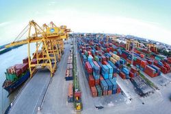 Chính phủ đề nghị Thành phố Hồ Chí Minh xem xét điều chỉnh phí hạ tầng cảng biển trong tháng 7/2022