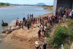 Phát hiện thi thể dưới chân cầu Hiền Lương