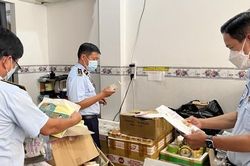 Tạm giữ số lượng lớn mỹ phẩm chưa rõ nguồn gốc