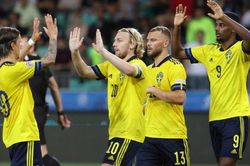 Soi kèo nhà cái Thụy Điển vs Serbia. Nhận định, dự đoán bóng đá Nations League (1h45, 10/6)