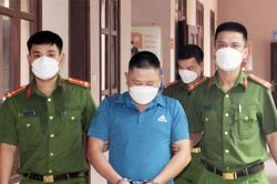 Bắt giữ cán bộ lợi dụng dự án xóa đói giảm nghèo để 'thu' 235 triệu đồng của dân