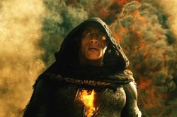 'Black Adam'The Rock tung trailer mãn nhãn khán giả