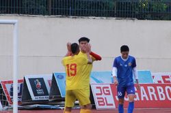 Các chân sút trẻ lập công giúp Đông Á Thanh Hóa đánh bại Quảng Nam