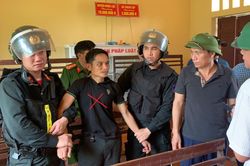 Đã bắt giữ đối tượng dùng dao chém 3 người rồi trốn vào rừng