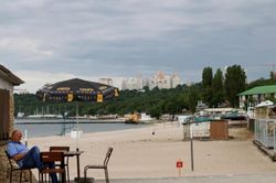 Bãi biển nổi tiếng ở Ukraine trở thành 'bãi mìn chết chóc'