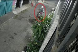 Sáng sớm ngủ dậy, 5 sinh viên tá hỏa phát hiện mất 2 xe máy và nhiều tài sản giá trị khác