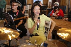 Trước thềm hôn lễ, fan 'choáng' khi thấy Minh Hằng vẫn miệt mài chạy show âm nhạc 'mệt nghỉ'