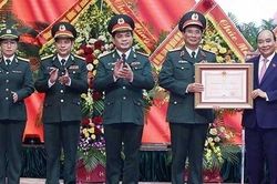 Chủ tịch nước Nguyễn Xuân Phúc dự lễ kỷ niệm 40 năm Ngày truyền thống Binh đoàn 11