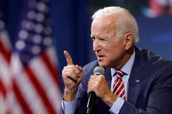 Ông Biden nói tổng thống Ukraine 'từng không muốn nghe cảnh báo'