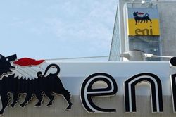 Eni nhận chuyến dầu đầu tiên từ Venezuela sau khi Mỹ nới lỏng lệnh trừng phạt với nước này