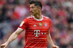 Chuyển nhượng 12/6: MU gây bất ngờ với Lewandowski. Barcelona chia tay De Jong