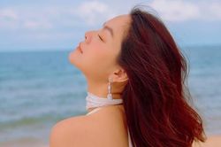 'Nữ hoàng ballad Việt' khóc nghẹn, công khai mang thai, tạm dừng sự nghiệp