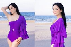 Hoa hậu Đền Hùng Giáng My mặc áo tắm màu tím Huế, khoe dáng nóng bỏng ở tuổi 51 khiến fan trầm trồ