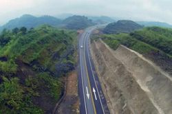 VEC đề xuất chi 8.740 tỷ mở rộng 83km cao tốc đoạn Yên Bái - Lào Cai